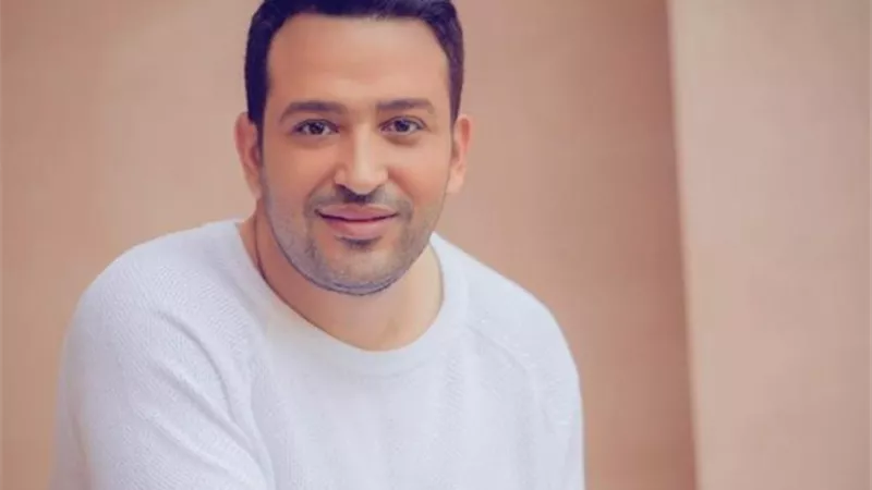 تامر حسين: 