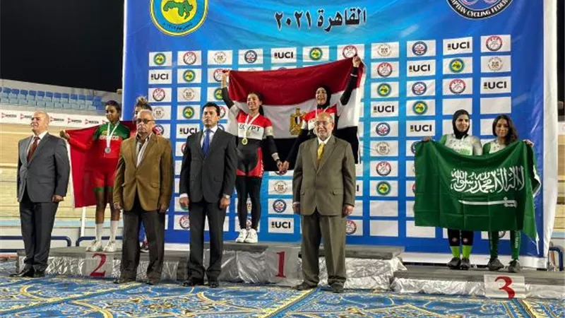 مصر تحصد 16 ميدالية بالبطولة العربية للمضمار اليوم .. ووزير الرياضة يتوج الفائزين