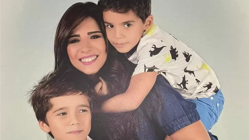 لميس الحديدي تنعي أسماء مصطفى: كانت فراشة الميديا ومخدتش حقها