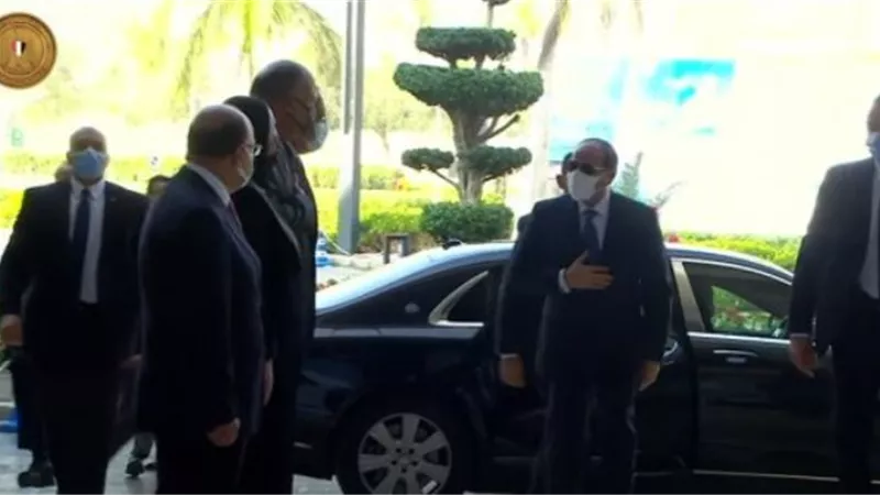 الرئيس السيسي يصل مقر انعقاد قمة تجمع الكوميسا في العاصمة الإدارية