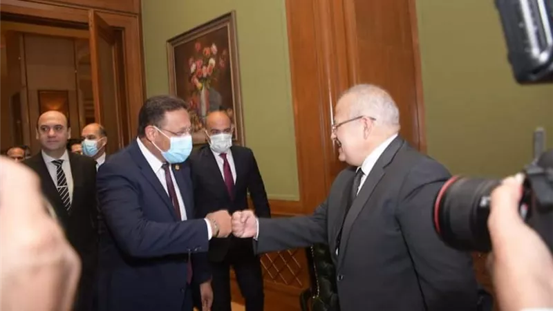 جامعة القاهرة: رحلة علمية من 9 علماء لمنطقة المثلث الذهبي بالصحراء الشرقية