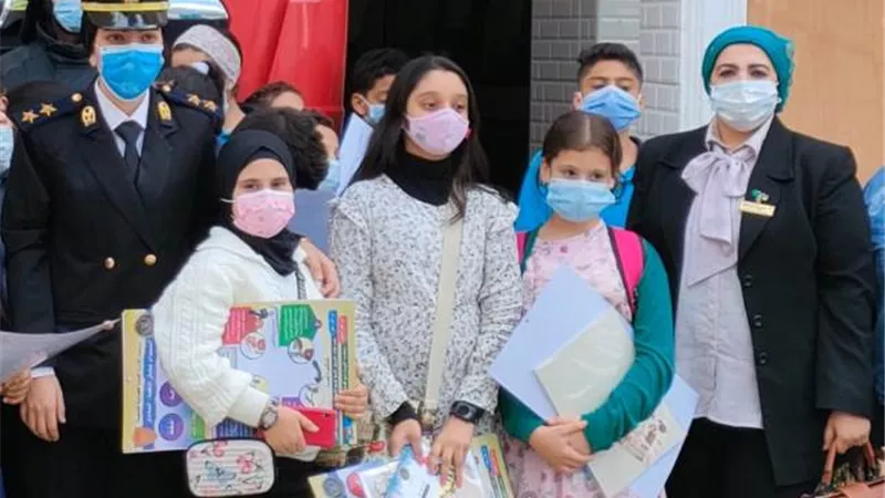 وزارة الداخلية تحتفل مع تلاميذ القاهرة باليوم العالمى للطفل.. بالصور