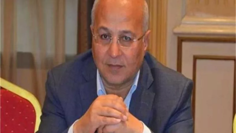عمال الغذائية ؛ قيادة مصر 