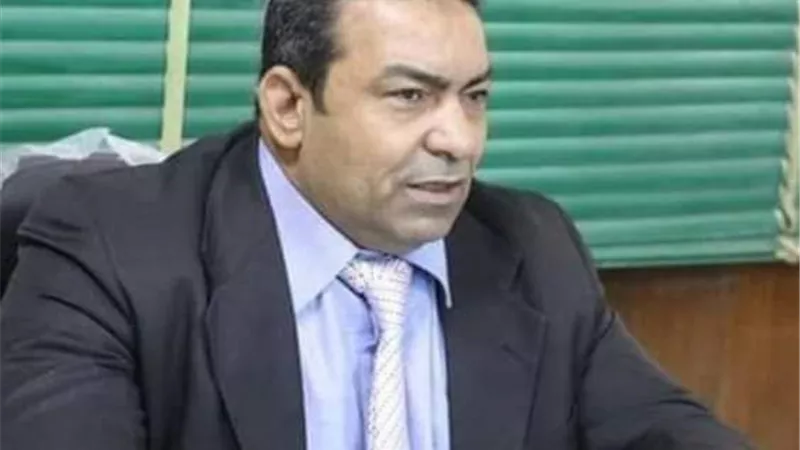 وكيل تعليم الوادى الجديد يحيل مدرستين للتحقيق العاجل بالخارجة