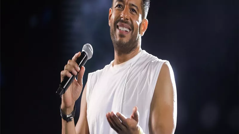 على قدم وساق.. محمد حماقي يواصل البروفات استعدادًا لإحياء حفل افتتاح طريق الكباش