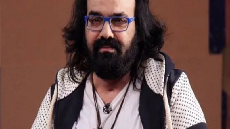 ممنوع من الحركة والكلام بأمر الطبيب.. أبو الليف يكشف للجمهورية أونلاين تطورات حالته الصحية