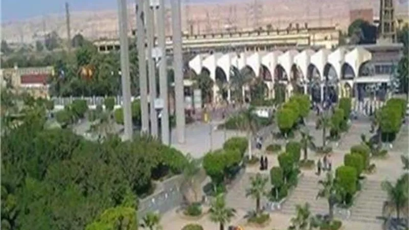 ممدوح مهدى يكشف عن أعداد الطلاب المشاركين فى انتخابات جامعة حلوان.. بالمواعيد والصور