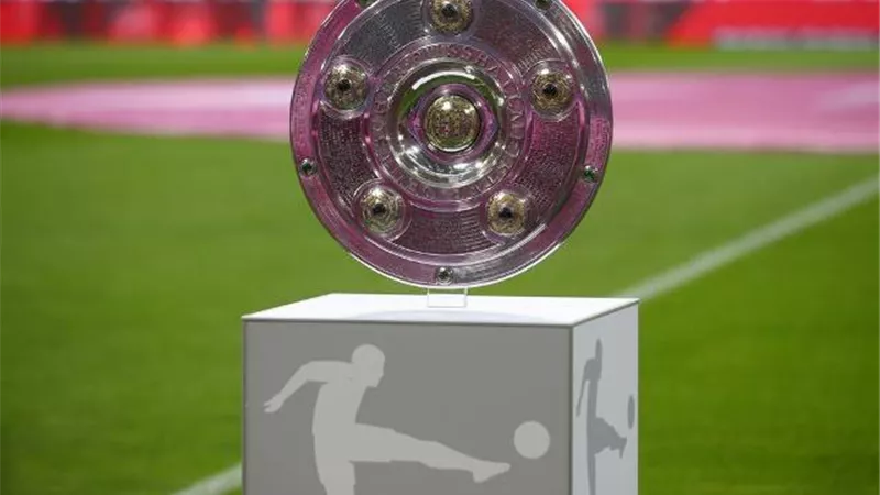 اتحاد الكرة الالمانى يحسم مسألة ايقاف الدورى بسبب زيادة حالات كورونا