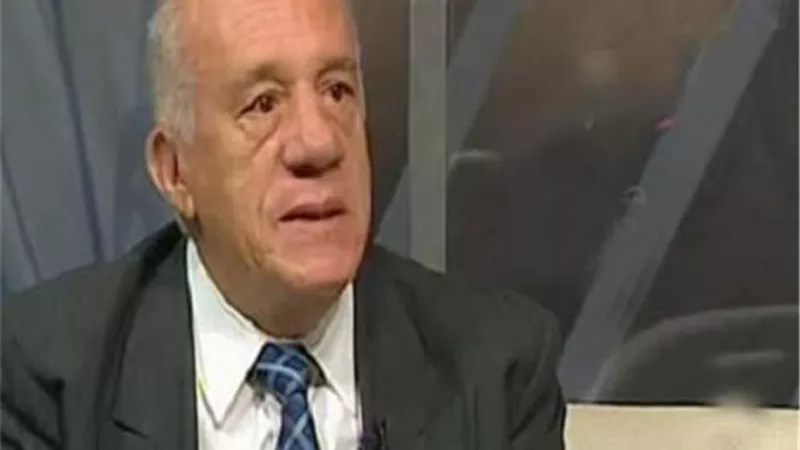 تشييع جنازة المستشار جلال ابراهيم من داخل مسجد نادى الزمالك