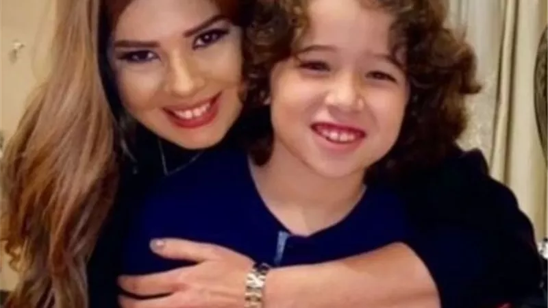 لو خلفت ولد ماكنش هيكون شبهي زيه.. رانيا فريد شوقي برفقة الطفل مالك فى 