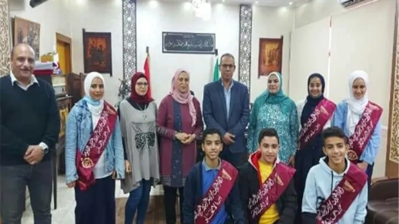 وكيل التعليم بالقليوبية يُكرم أعضاء المكتب التنفيذى لصقل قيادات اتحاد الطلاب