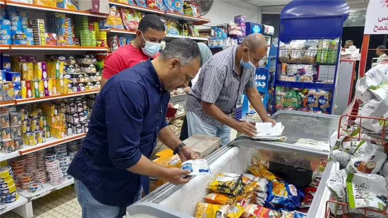 إستمرار حملات الرقابة على الأسواق ومنافذ البيع بالقصير