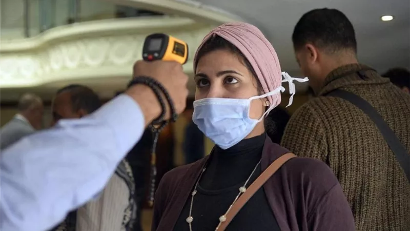 الصحة تسجل 899 إصابة جديدة بفيروس كورونا و63 حالة وفاة