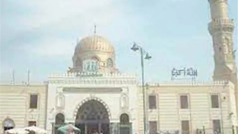 مسجد السيدة نفيسة له مكانة خاصة في وجدان المصريين