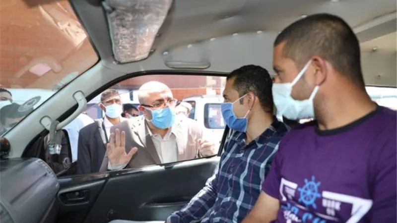 الداخلية تحيل 32 شخصا للنيابة العامة.. لعدم ارتداء الكمامة