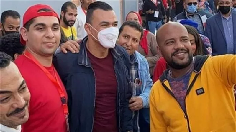 ظهور مفاجئ لعصام الحضرى فى انتخابات الأهلي