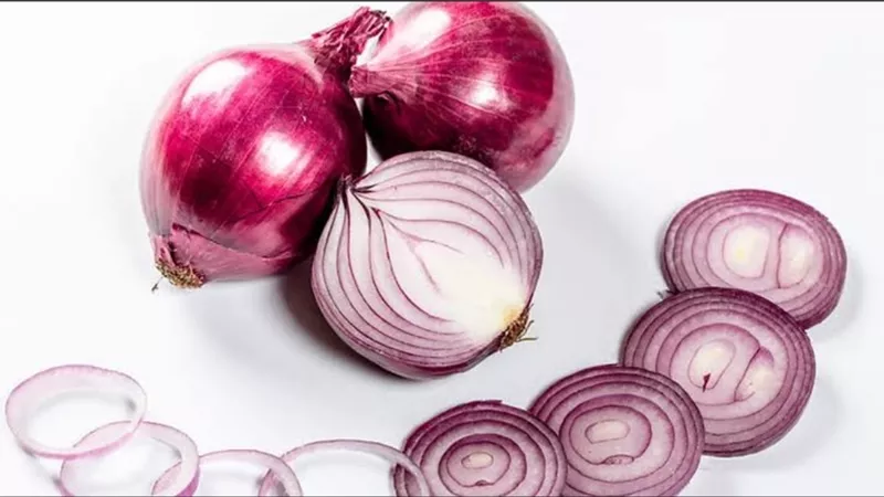 برغم فوائده.. تناول البصل ممنوع في هذه الحالات