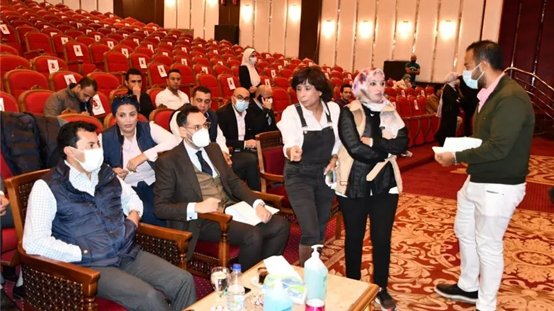 وزير الشباب يشهد بروفة احتفالية 