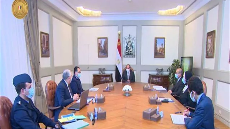 المتحدث الرئاسي ينشر فيديو اجتماع الرئيس لاستعراض مكونات منظومة الأسمدة في مصر