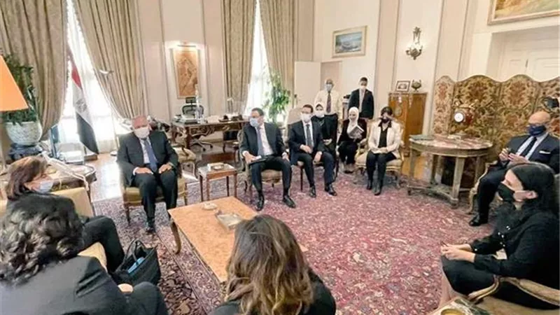 وزير الخاريجة يؤكد للمديرة التنفيذية لهيئة الأمم المتحدة الأهمية التي توليها مصر لتعزيز حقوق المرأة