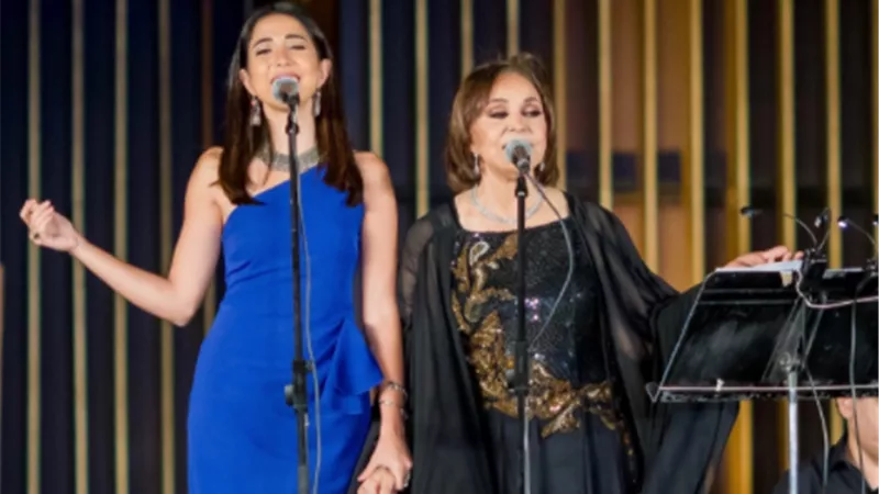أول ظهور لابنة عفاف راضى على مسرح الموسيقى العربية