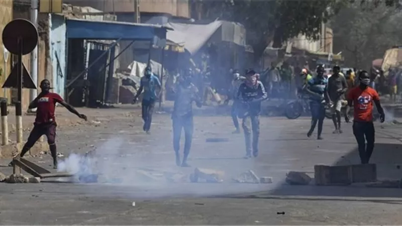 مقتل وإصابة 20 شخصاً في اشتباكات بين محتجين وقوات فرنسية في النيجر
