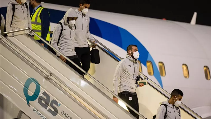 وصول رحلة مصرللطيران الي الدوحة التي تقل منتخب مصر للمشاركة في بطولة كأس العرب