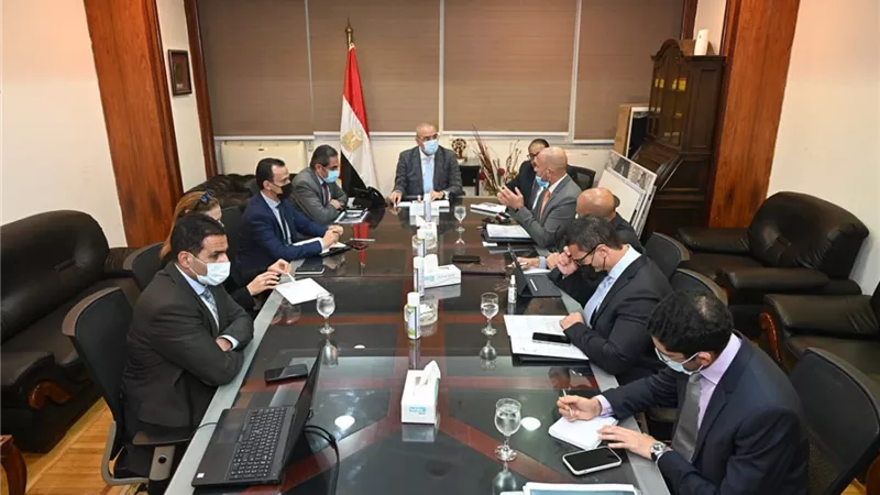 الإسكان تستعرض برنامج إدارة وتشغيل منطقة الأعمال المركزية بالعاصمة الإدارية