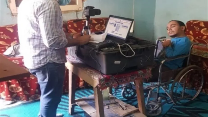 مأمورية إنسانية من الأحوال المدنية لـ 4 حالات مرضية ..صور
