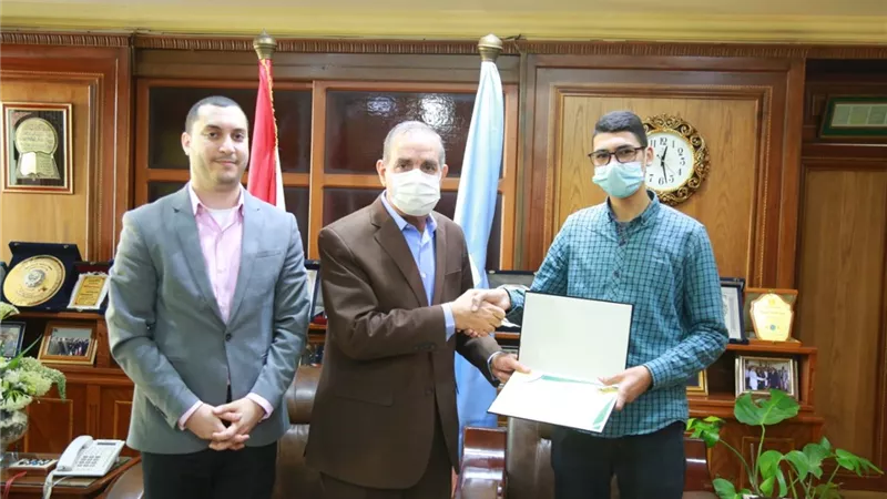 محافظ كفر الشيخ يكرم الخشت