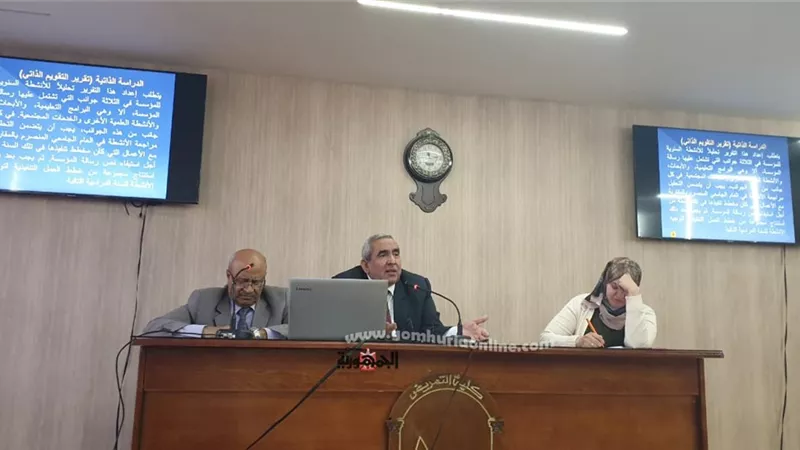 ورشة عمل بكلية التمريض بجامعة أسيوط بالتعاون مع مركز تطوير التعليم الجامعى