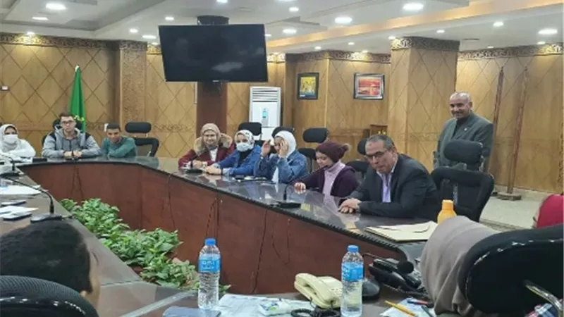 تعليم القليوبية تبدأ تنفيذ مسابقة اوائل الطلبة.. ووكيل الوزارة يشيد بالتنظيم الجيد