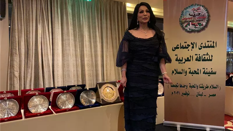 نوال الدرويش :السيسى أبهر العالم بأنجازاته و امير الكويت دعم المرأة بكافة المجالات