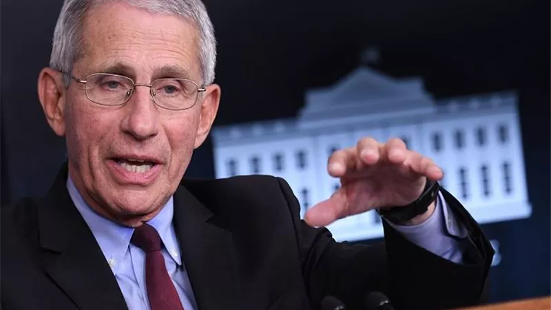 أول تصريحات لـ«فاوتشي» بشأن متحور «أوميكرون»