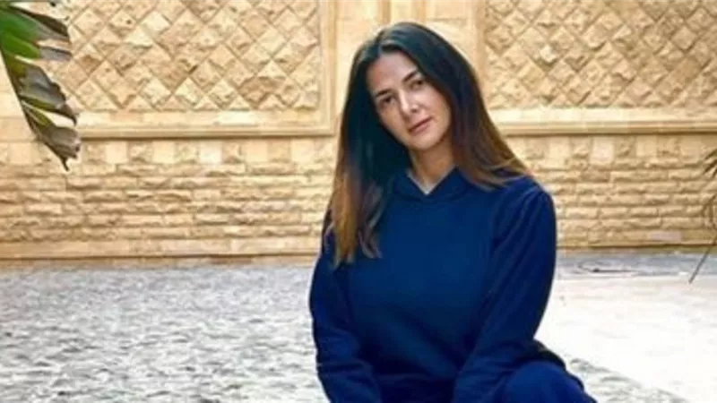 دنيا سميرغانم لـ رشوان توفيق: زعلك مايهونش علينا
