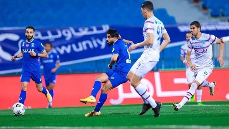 التعادل الإيجابى يحسم مواجهة ابها والهلال بالدورى السعودى