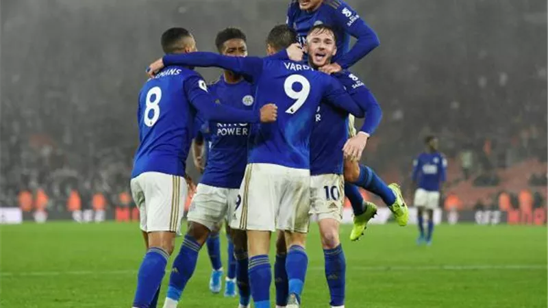 ليستر سيتي يفرم واتفورد برباعية.. شاهد