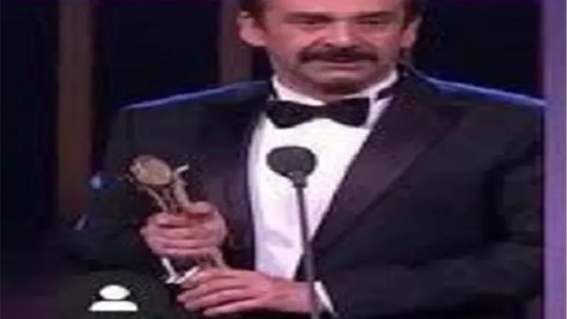 ندوة كريم عبد العزيز بالقاهرة السينمائى ترفع شعار 