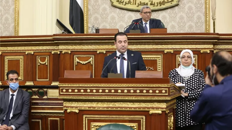 النواب يناقش تقرير بشأن إصدار قانون تنظيم استخدام التكنولوجيـا الماليـة