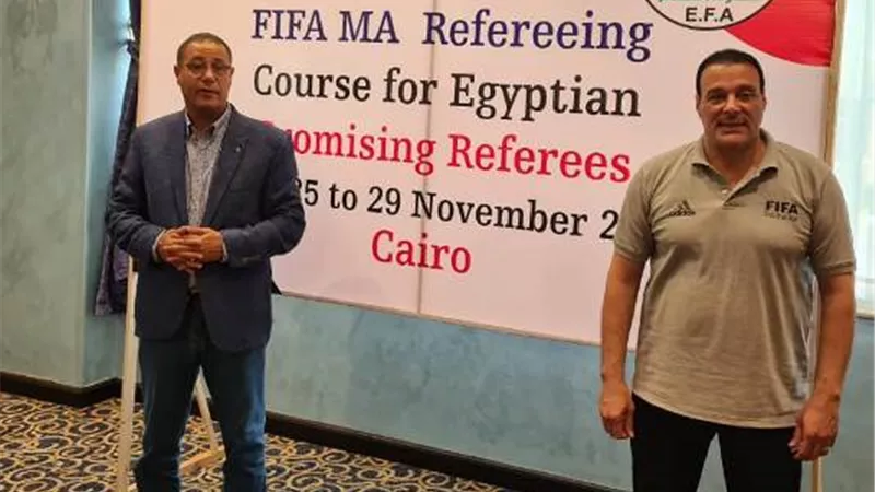 عبد الفتاح ينفى نبأ استقالته من رئاسة لجنة الحكام