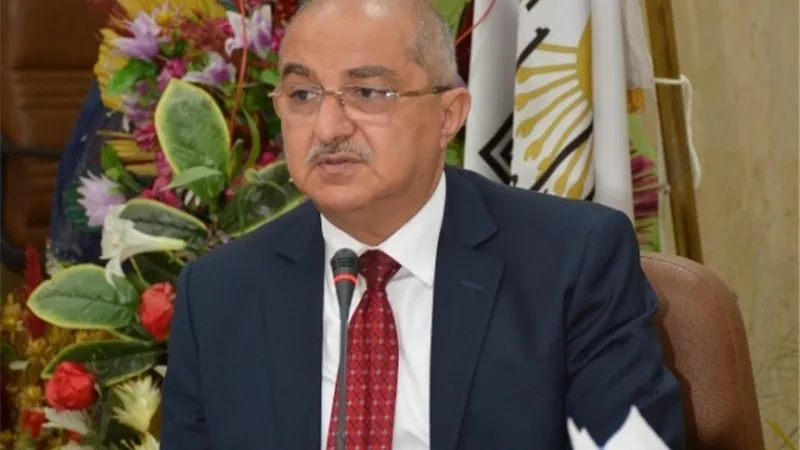رئيس جامعة أسيوط يعلن تعيينه لعدد من رؤساء الأقسام الجدد بمختلف كليات الجامعة ويجدد تعيين آخرين