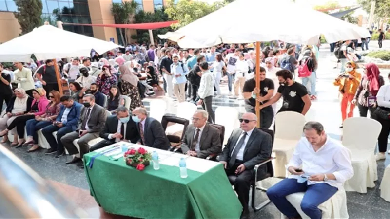 جامعة بدر تكرم طلابها المتفوقين فى المسابقات المحلية والدولية.. بالصور والأسماء