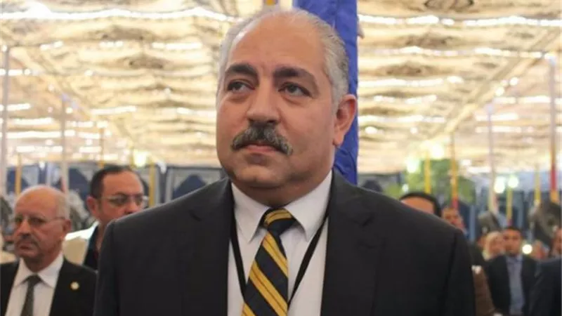 الأهلي يلجأ لهيئة قضايا الدولة لحسم فوز العامري فاروق بمنصب النائب بالتزكية