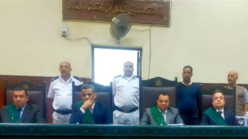 المشدد 10 سنوات للعمده 