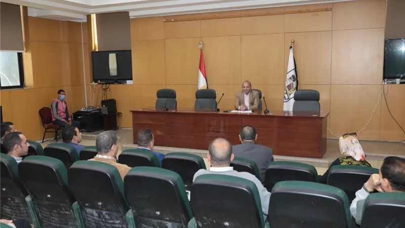 النهوض بالمشروعات الصغيرة وتذليل معوقاتها ببني سويف