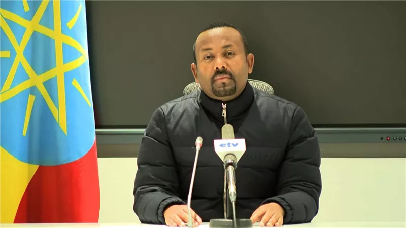 إثيوبيا تتجه للتفكك الدموى .. المتمردون يقتربون من العاصمة بسرعة فائقة ويهددون عرش آبى أحمد