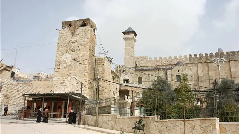 الخارجية الأردنية تدين اقتحام الحرم الإبراهيمي بالضفة الغربية