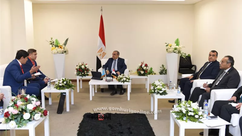 رئيس لجنة المشتريات الدفاعية بكازاخستان: جناح الإنتاج الحربي بمعرض 