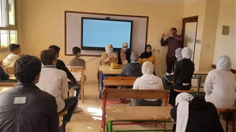 ندوة تثقيفية عن فيروس كورونا المستجد والتغذية السليمة بمدرسة المجمع التعليمى بطور سيناء