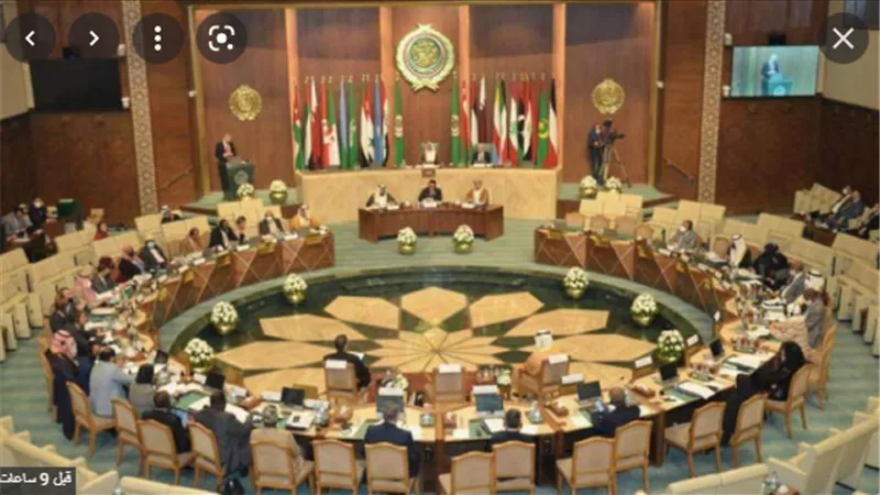 البرلمان العربي يدعو إلى تشديد الضوابط الدولية على مسارات نقل الأسلحة غير المشروعة